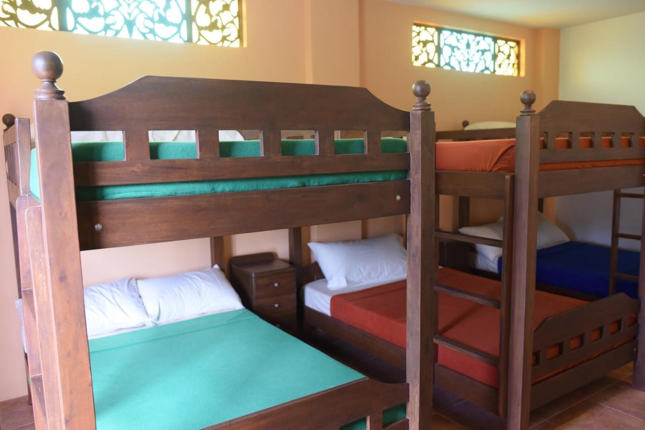 Casa Marina Bed And Breakfast Pagsanjan Ngoại thất bức ảnh