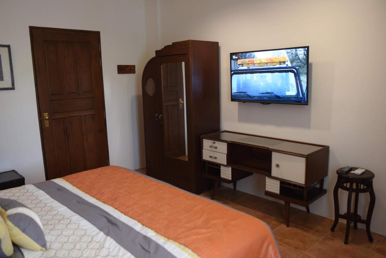 Casa Marina Bed And Breakfast Pagsanjan Ngoại thất bức ảnh